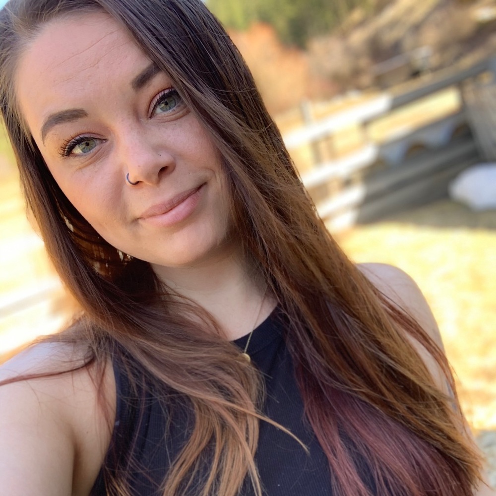 Meet your Posher, Brittney